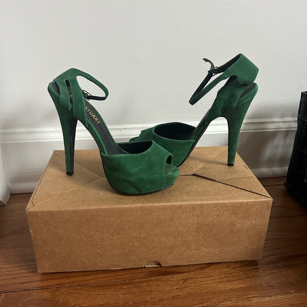 Colin Stuart Green Suede Platform Heels